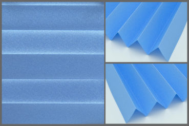 Tkanina Crepe Metalic P-312 w kolorze jasnoniebieskim- nowoczesna tkanina do plis o wysokiej przezierności