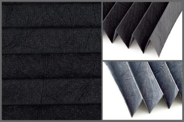 Tkanina Crush Pearl 7081 w kolorze czarnym o elegancko pomarszczonej fakturze, przepuszczająca światło	