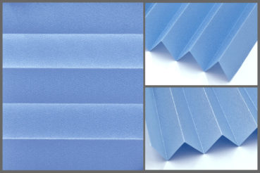 Tkanina plisowana Presto Pearl P217 o subtelnie zaciemniającej strukturze, zachowująca jasność we wnętrzu w kolorze morskim	